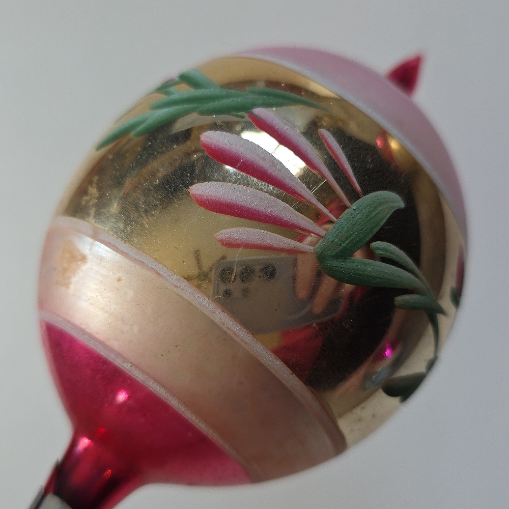 Vintage Holiday Ornament Set - Pink, Gold, Blue - 1950's - Picture 10 of 10